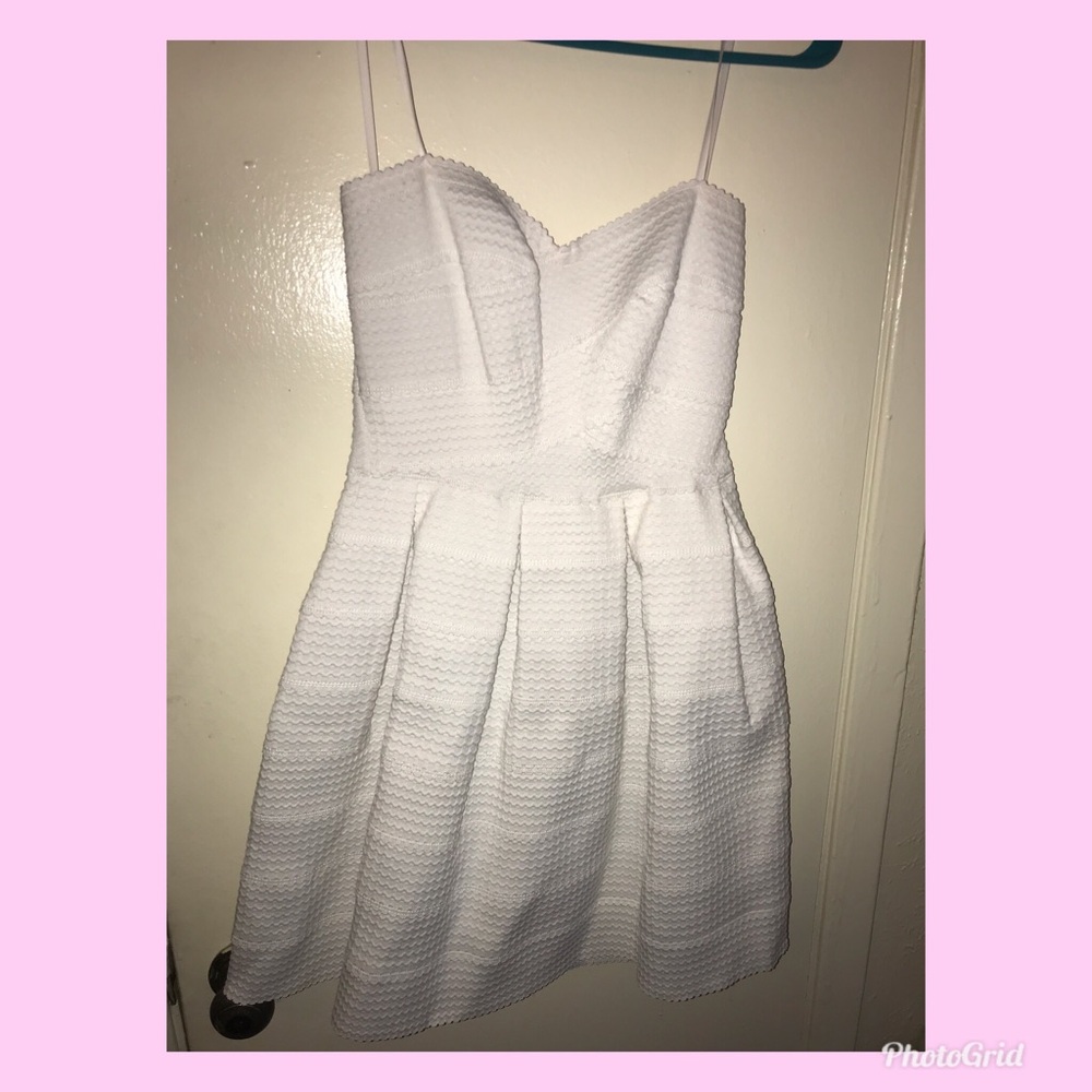 💎white strapless dress💎